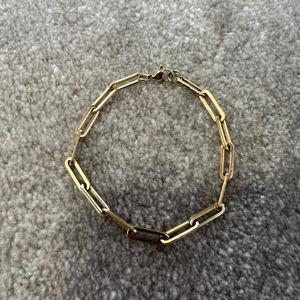 Dainty gold bracelets x 4